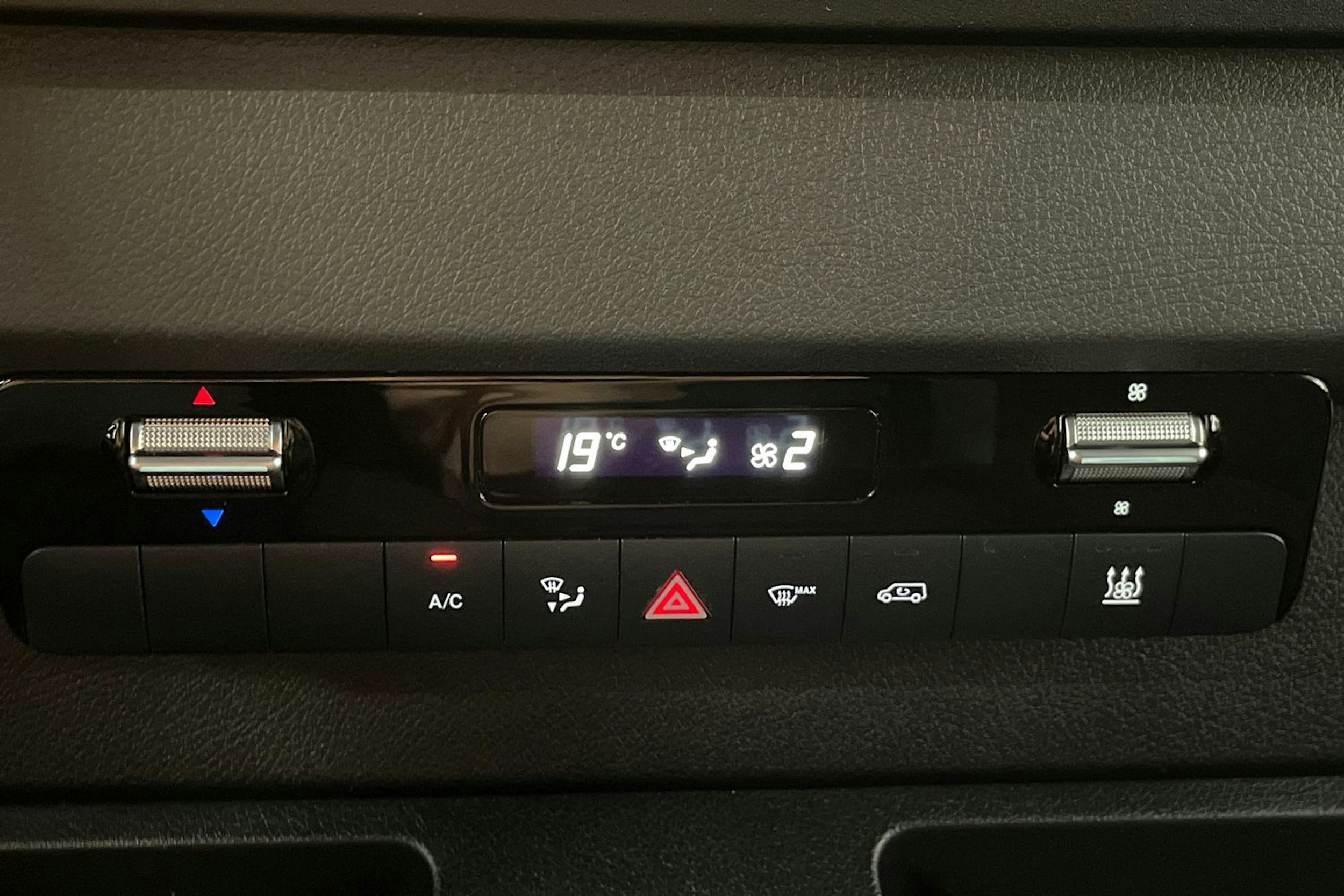 valkoinen Mercedes-Benz Sprinter 2021 kuva 25.