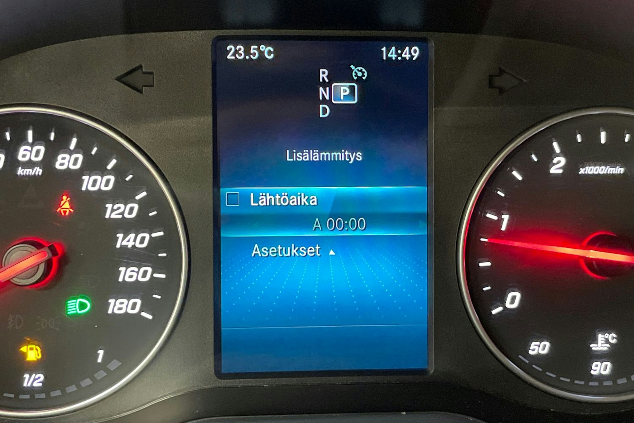 valkoinen Mercedes-Benz Sprinter 2021 kuva 29.