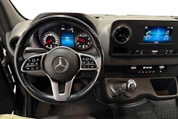 musta Mercedes-Benz Sprinter 2021 kuva 9.