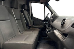 musta Mercedes-Benz Sprinter 2021 kuva 10.