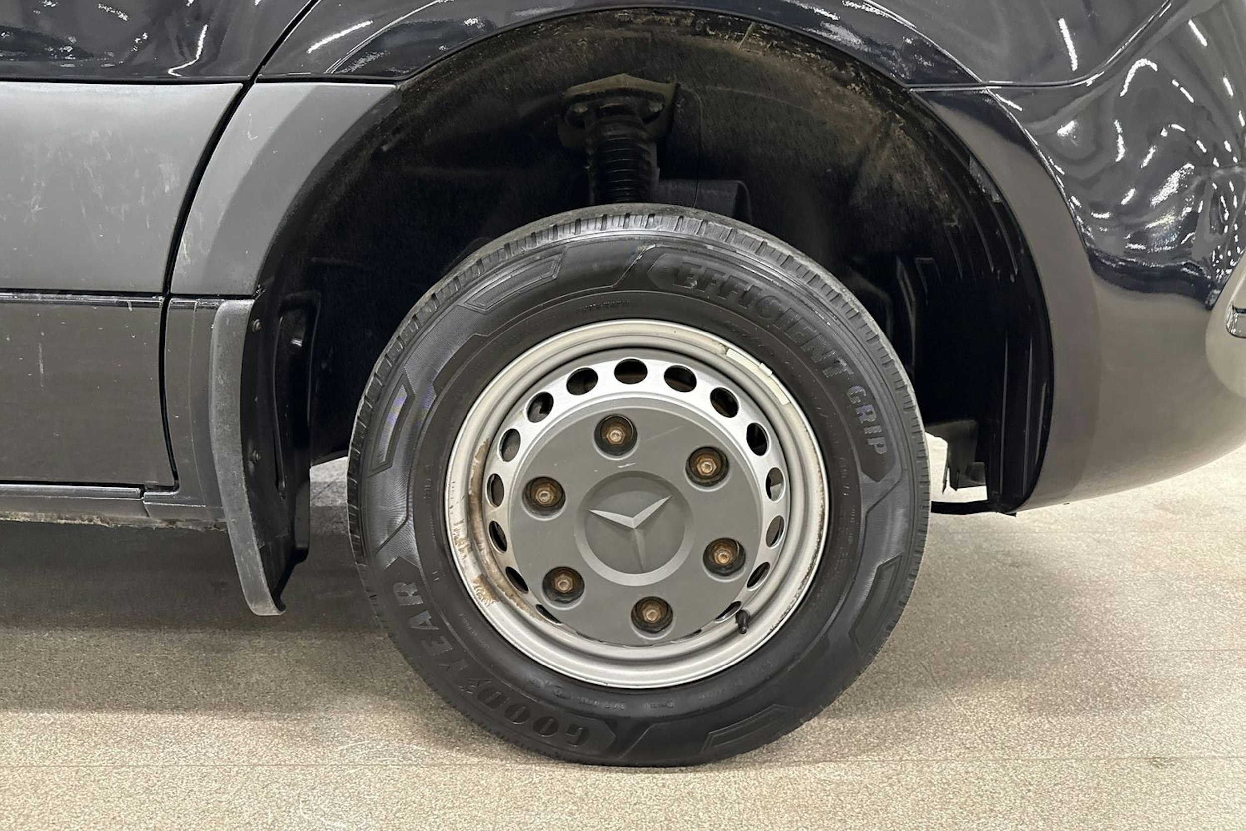 musta Mercedes-Benz Sprinter 2021 kuva 11.