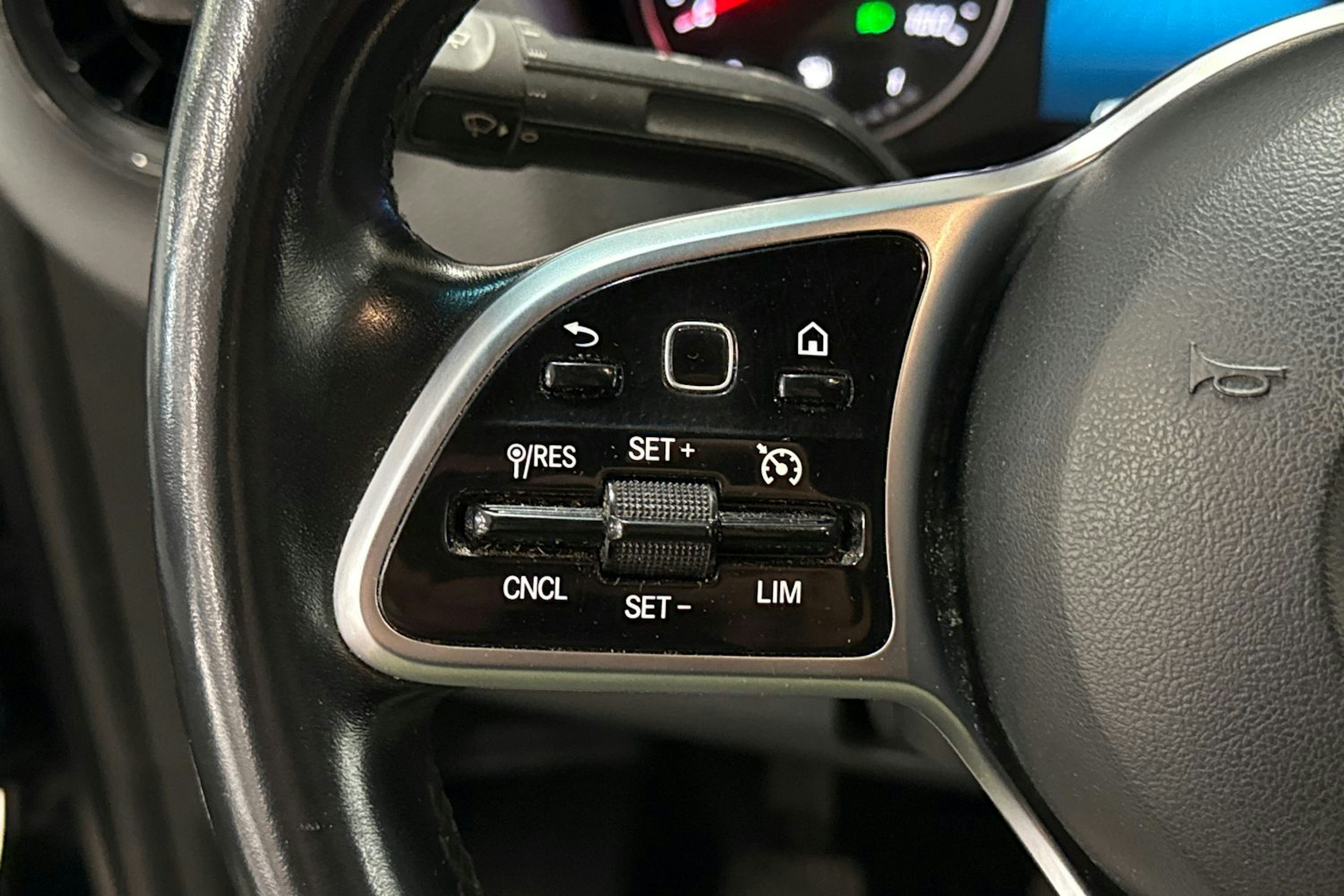 musta Mercedes-Benz Sprinter 2021 kuva 16.