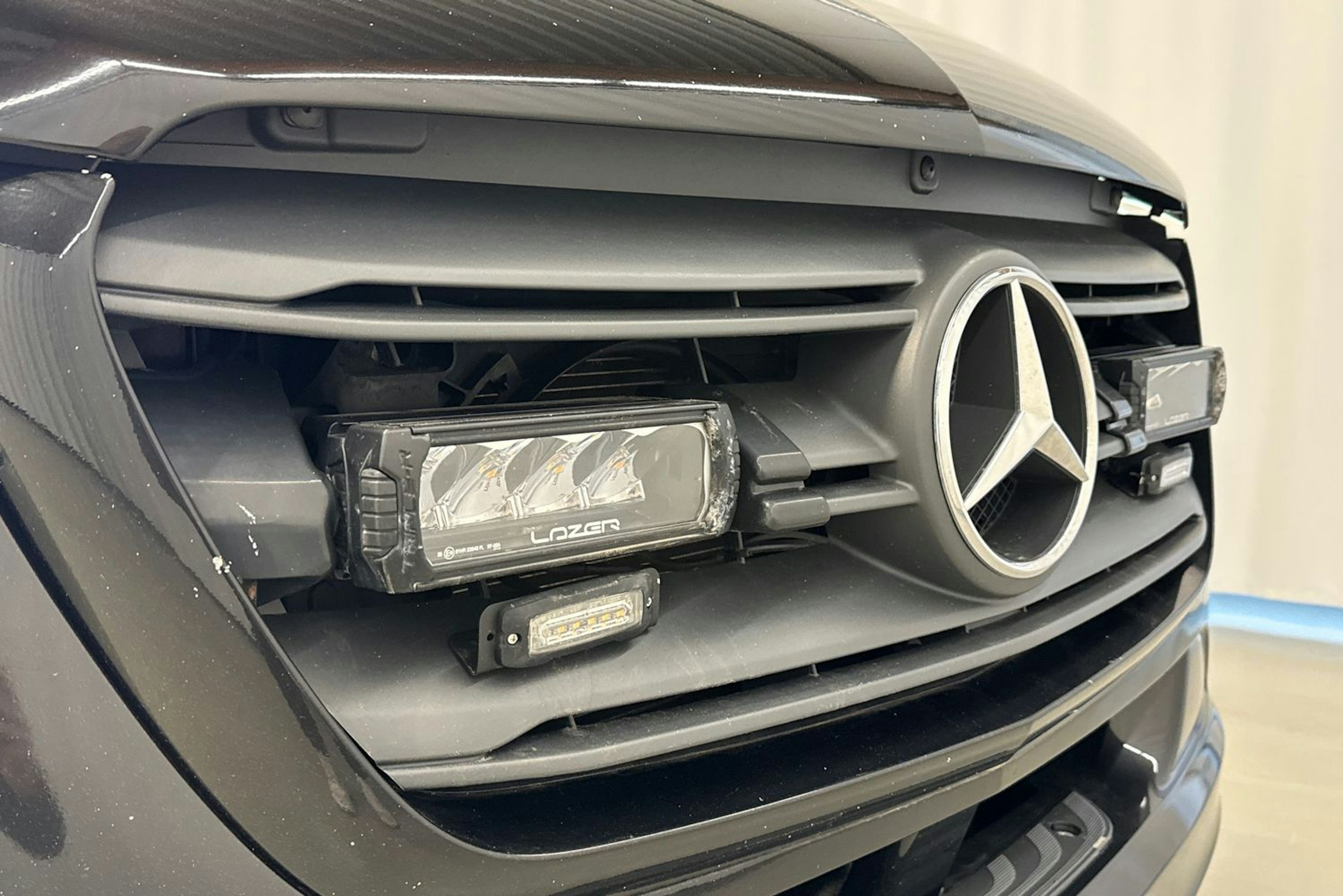 musta Mercedes-Benz Sprinter 2021 kuva 28.