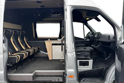 harmaa Mercedes-Benz Sprinter 2021 kuva 3.
