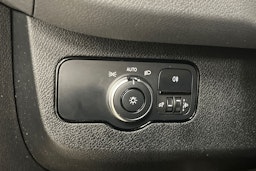 valkoinen Mercedes-Benz Sprinter 2021 kuva 21.