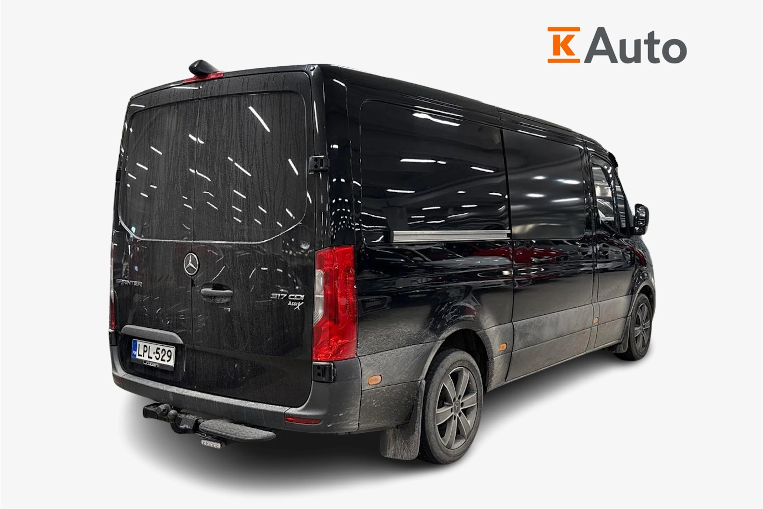 musta Mercedes-Benz Sprinter 2021 kuva 2.