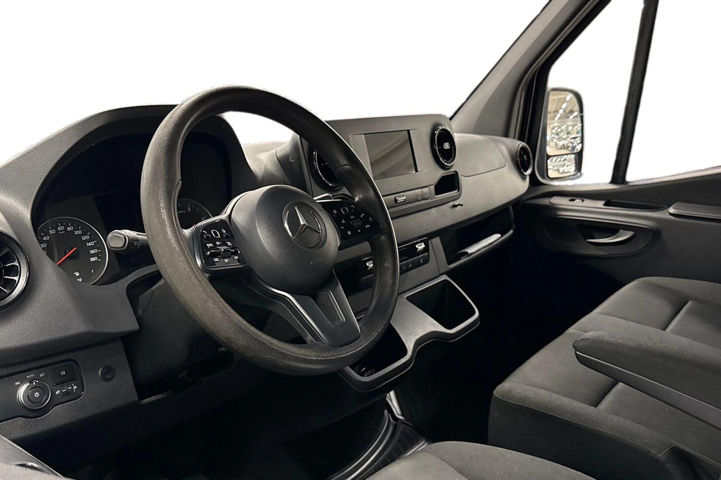 musta Mercedes-Benz Sprinter 2021 kuva 8.