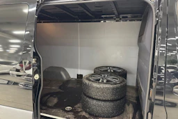 musta Mercedes-Benz Sprinter 2021 kuva 13.