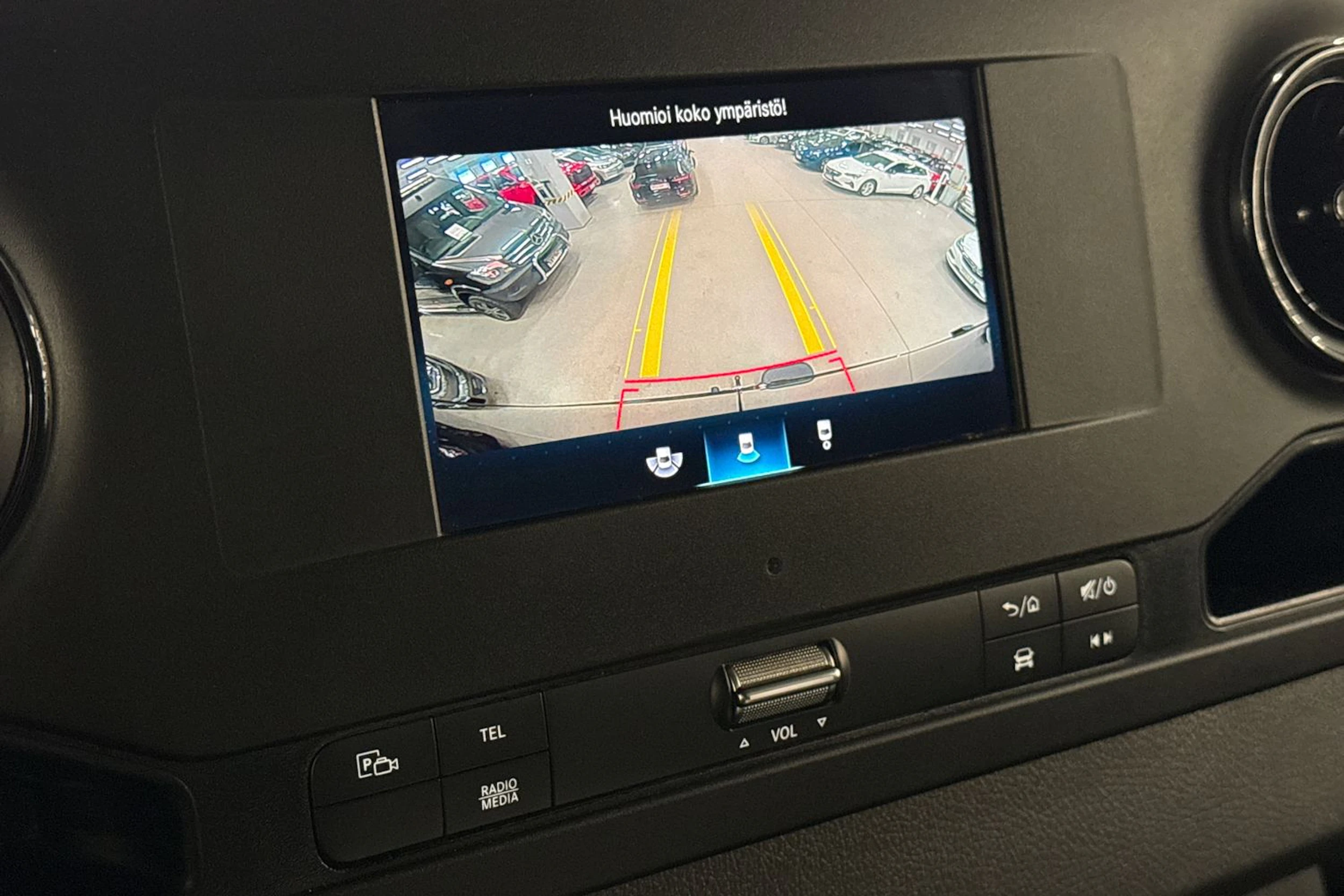musta Mercedes-Benz Sprinter 2021 kuva 23.