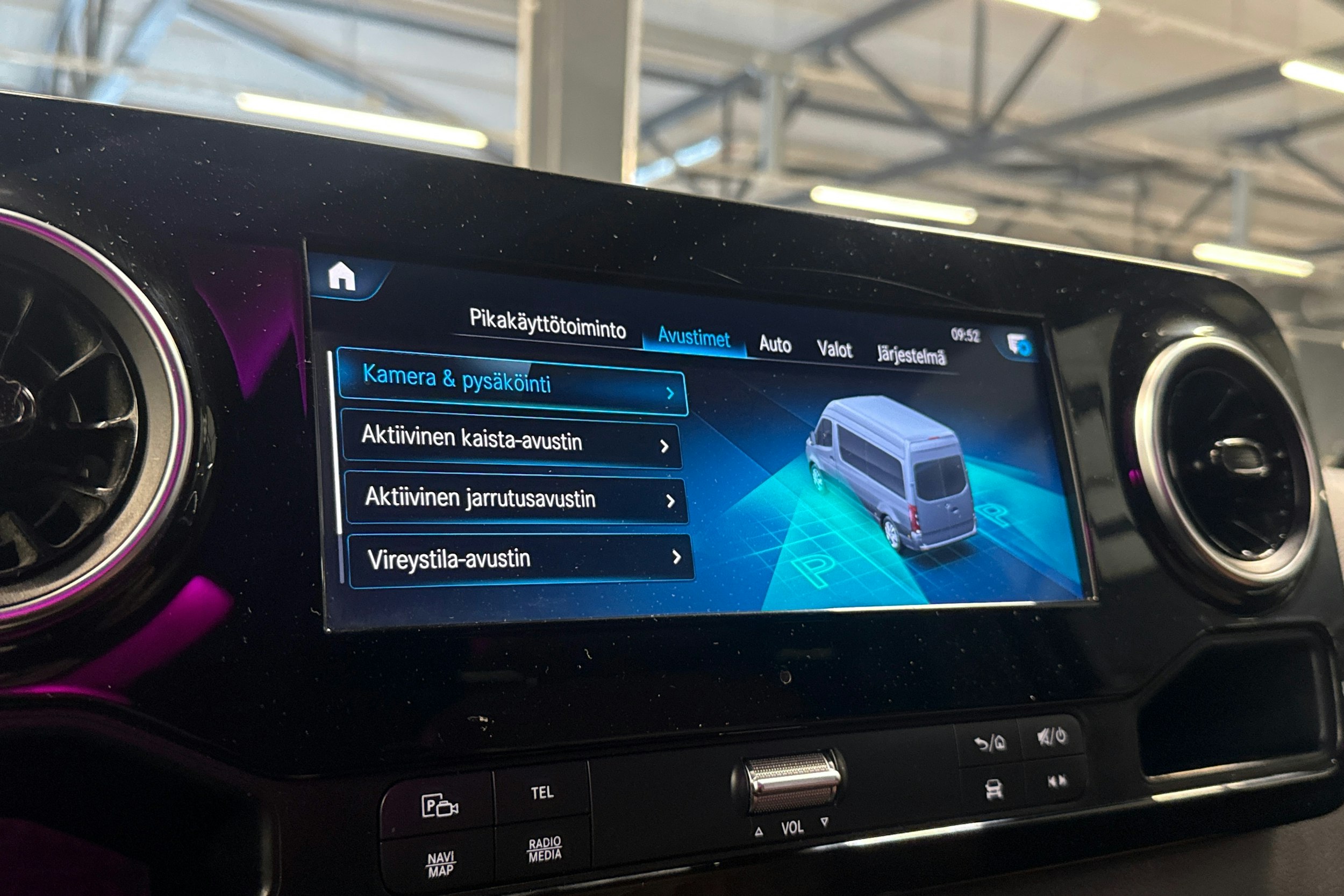 musta Mercedes-Benz Sprinter 2021 kuva 19.