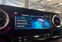 musta Mercedes-Benz Sprinter 2021 kuva 19.