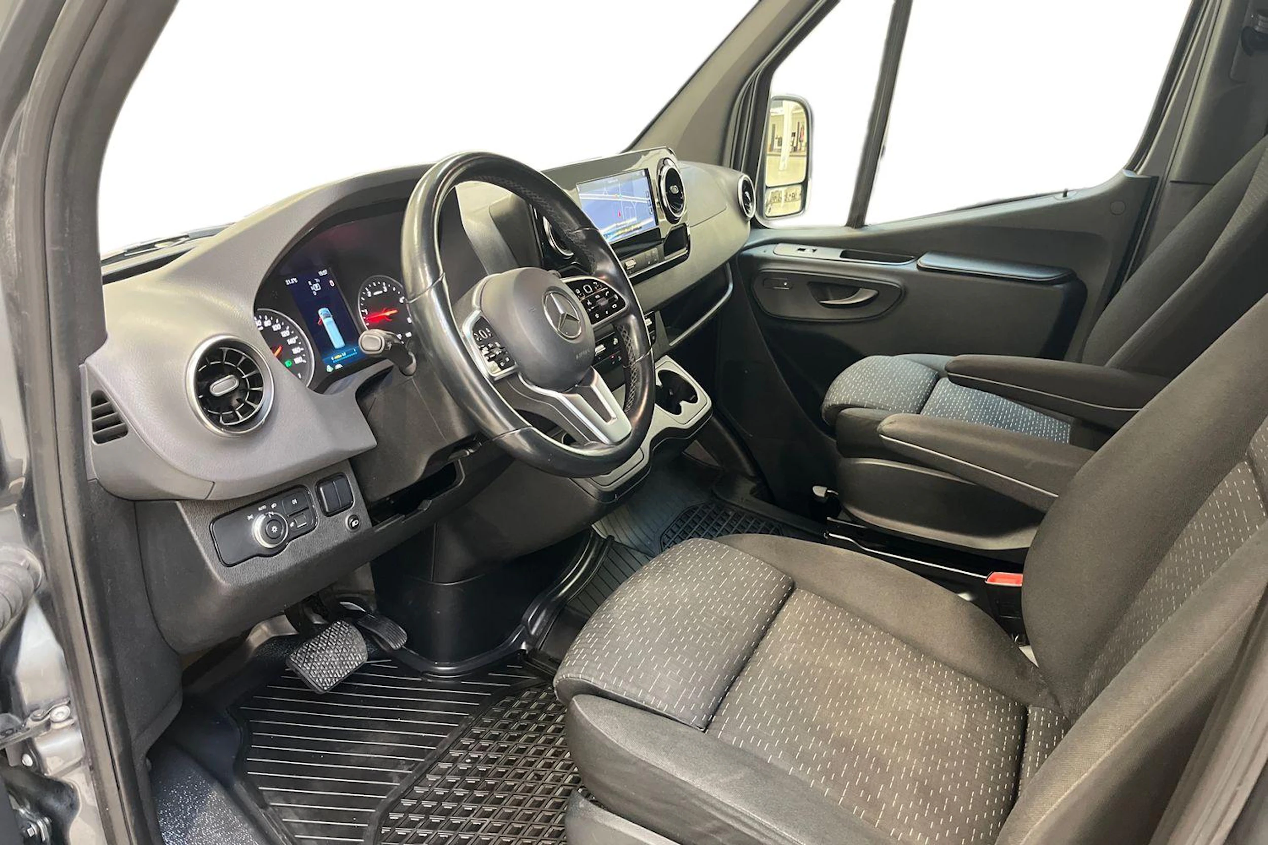 harmaa Mercedes-Benz Sprinter 2021 kuva 8.