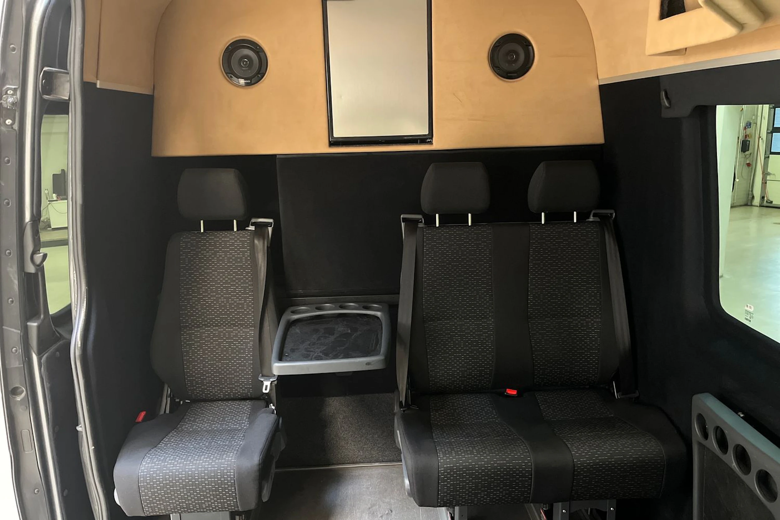 harmaa Mercedes-Benz Sprinter 2021 kuva 16.