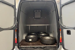 harmaa Mercedes-Benz Sprinter 2021 kuva 17.