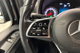musta Mercedes-Benz Sprinter 2021 kuva 16.