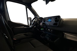 valkoinen Mercedes-Benz Sprinter 2021 kuva 9.