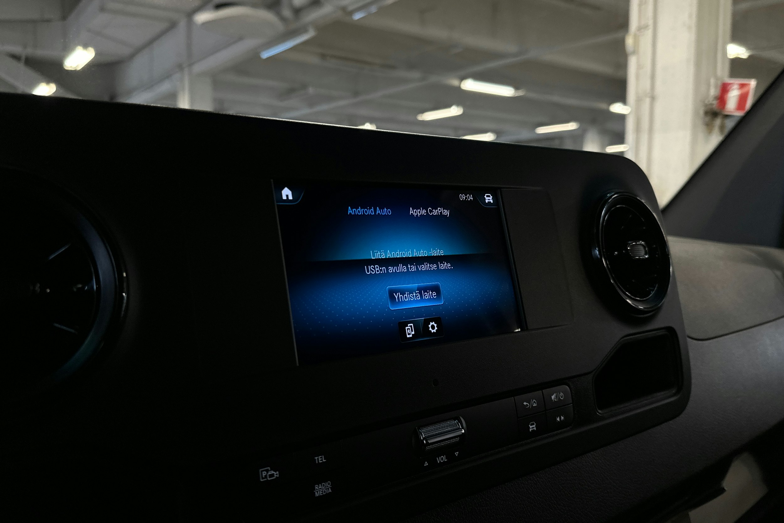 valkoinen Mercedes-Benz Sprinter 2021 kuva 18.