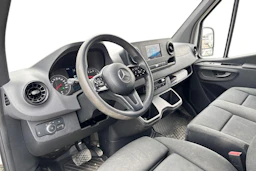valkoinen Mercedes-Benz Sprinter 2021 kuva 3.