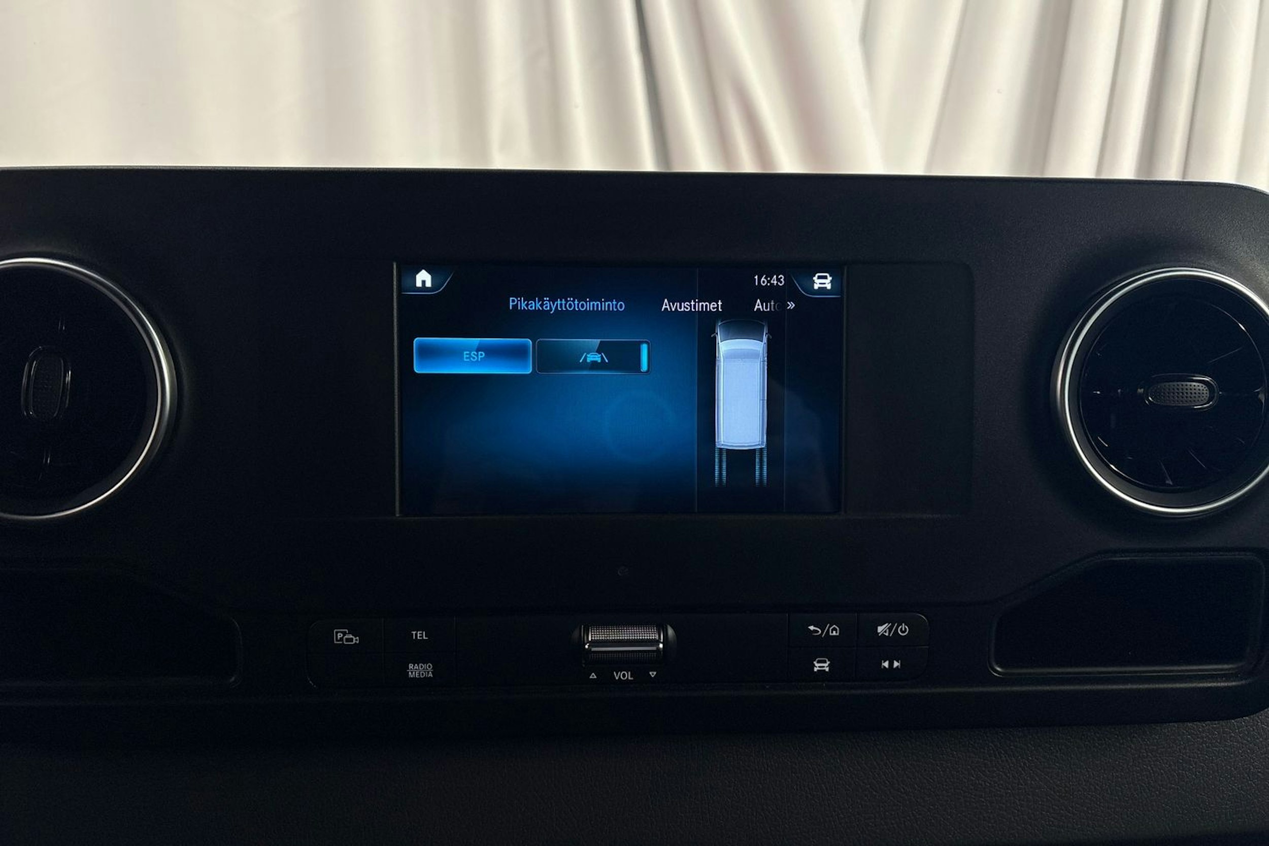 punainen Mercedes-Benz Sprinter 2021 kuva 15.