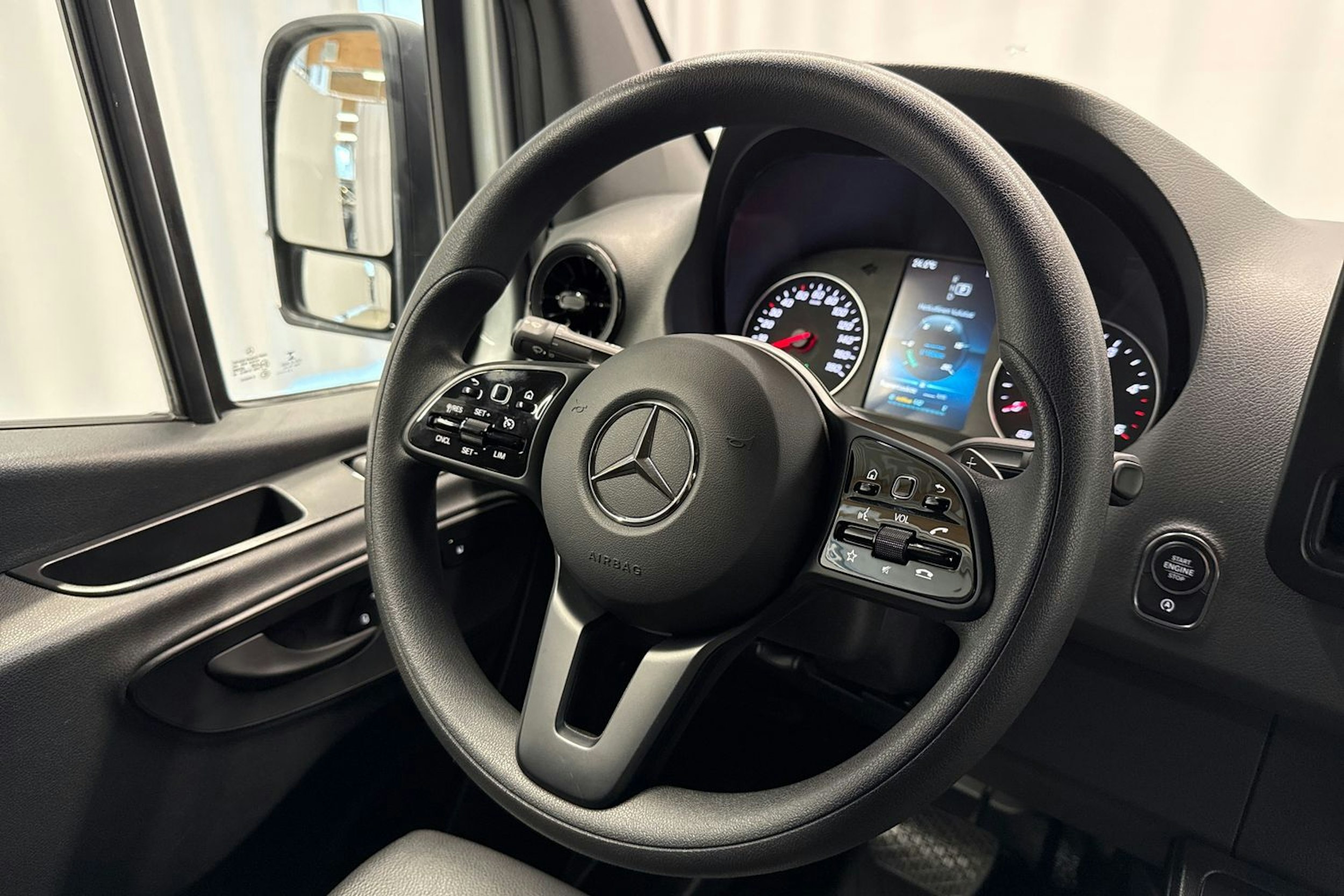 hopea Mercedes-Benz Sprinter 2021 kuva 50.