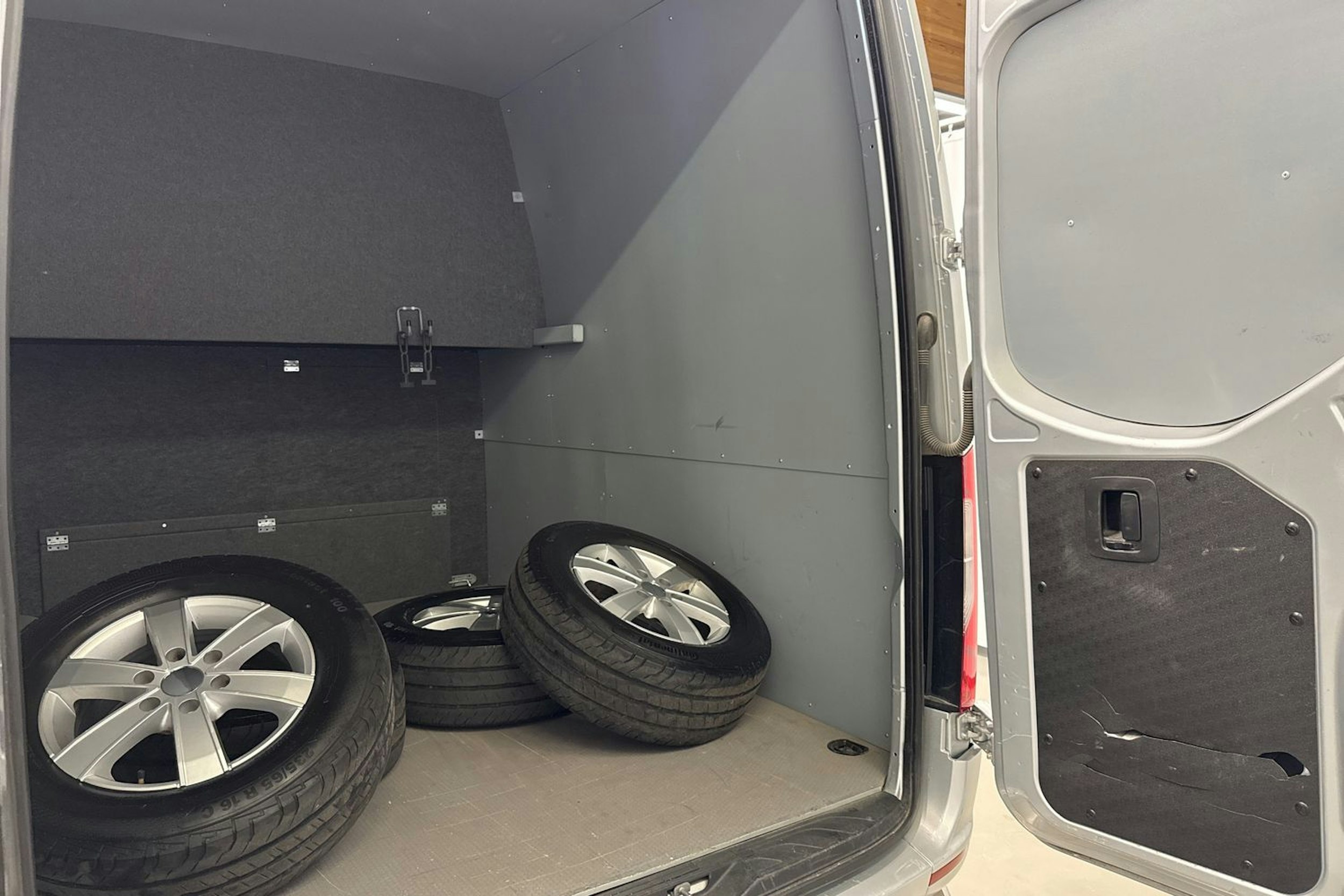 hopea Mercedes-Benz Sprinter 2021 kuva 72.