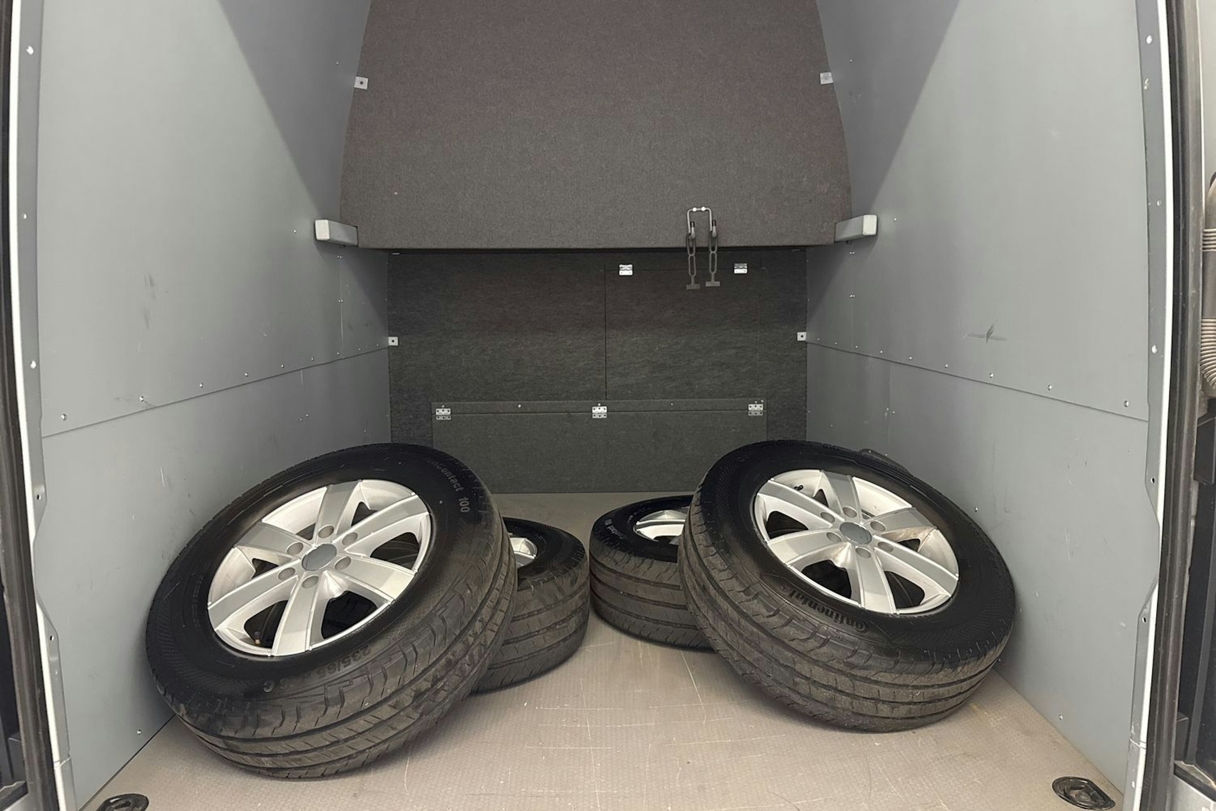 hopea Mercedes-Benz Sprinter 2021 kuva 74.