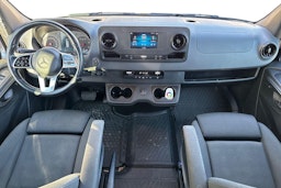 sininen Mercedes-Benz Sprinter 2021 kuva 3.