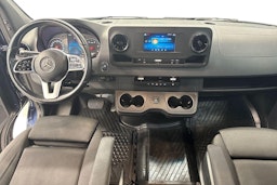 sininen Mercedes-Benz Sprinter 2021 kuva 9.