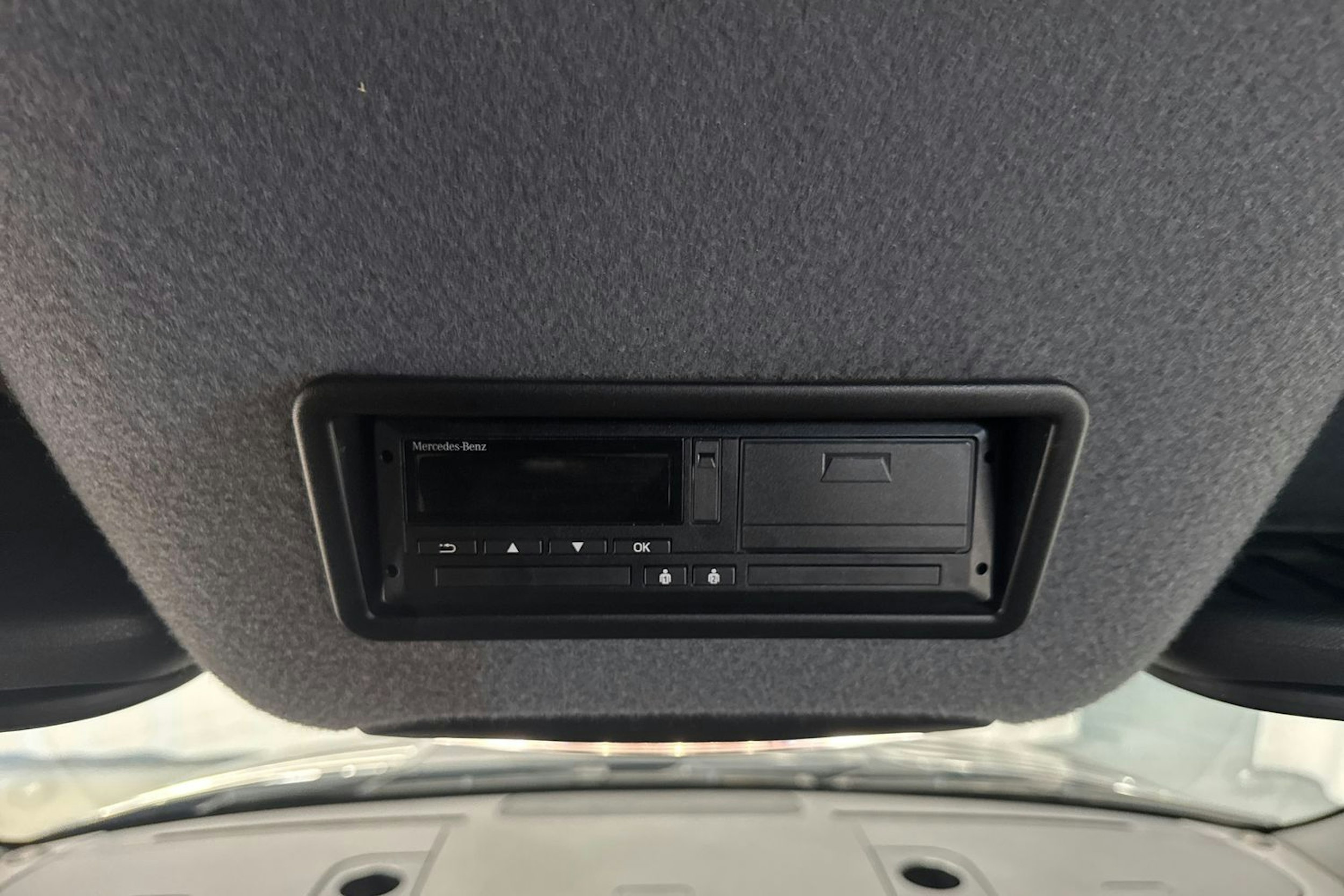 sininen Mercedes-Benz Sprinter 2021 kuva 18.