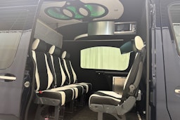 sininen Mercedes-Benz Sprinter 2021 kuva 20.