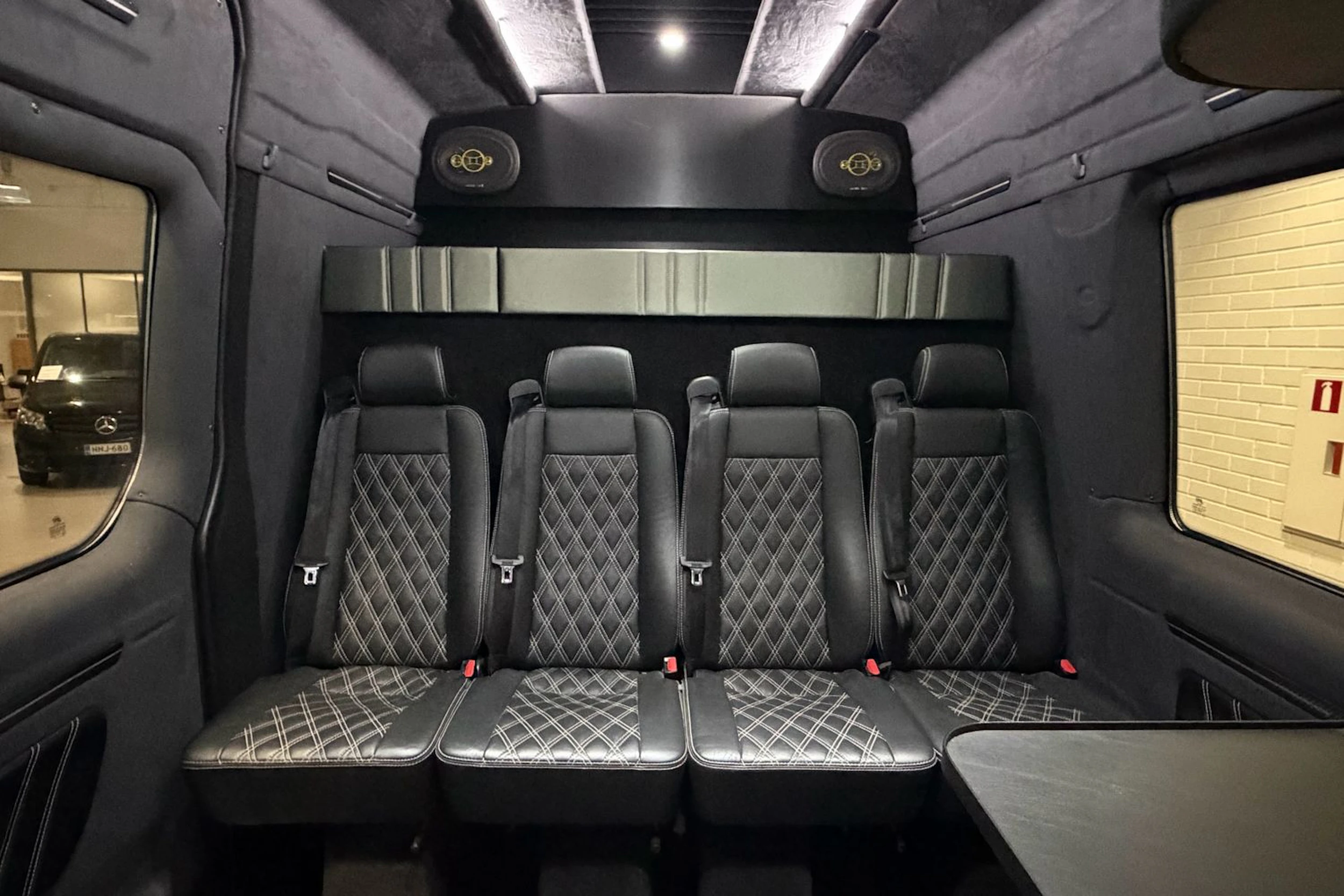 Musta Mercedes-Benz SPRINTER 2021 kuva 24.
