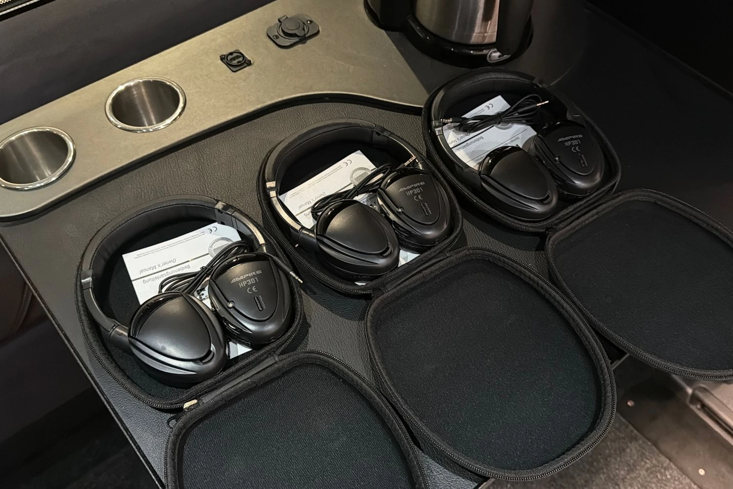 Musta Mercedes-Benz SPRINTER 2021 kuva 33.