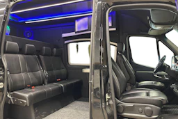 musta Mercedes-Benz Sprinter 2021 kuva 3.