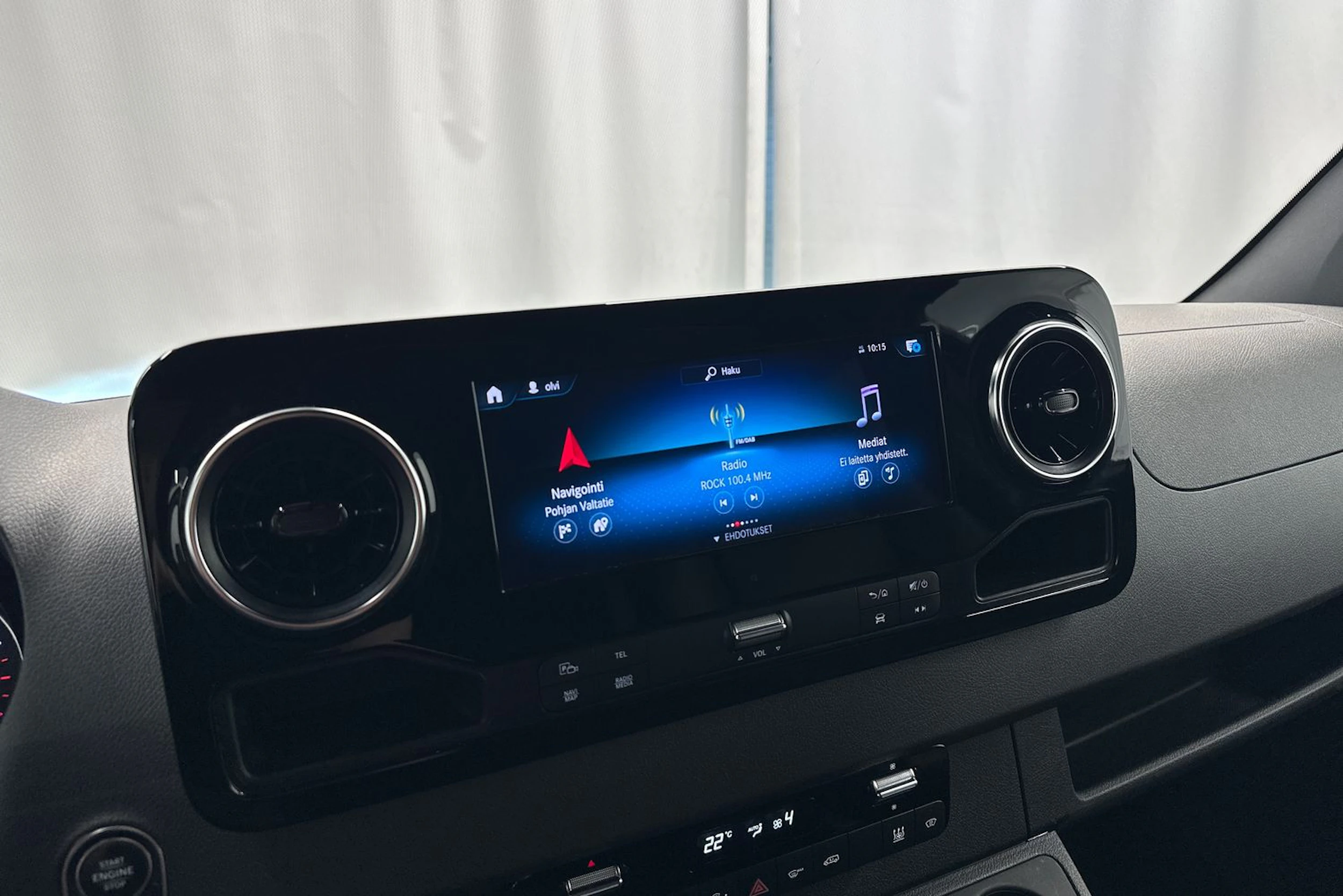 musta Mercedes-Benz Sprinter 2021 kuva 16.