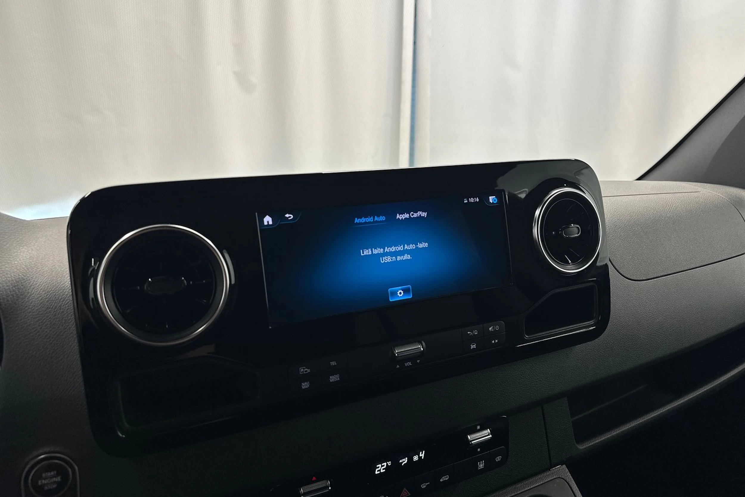 musta Mercedes-Benz Sprinter 2021 kuva 20.