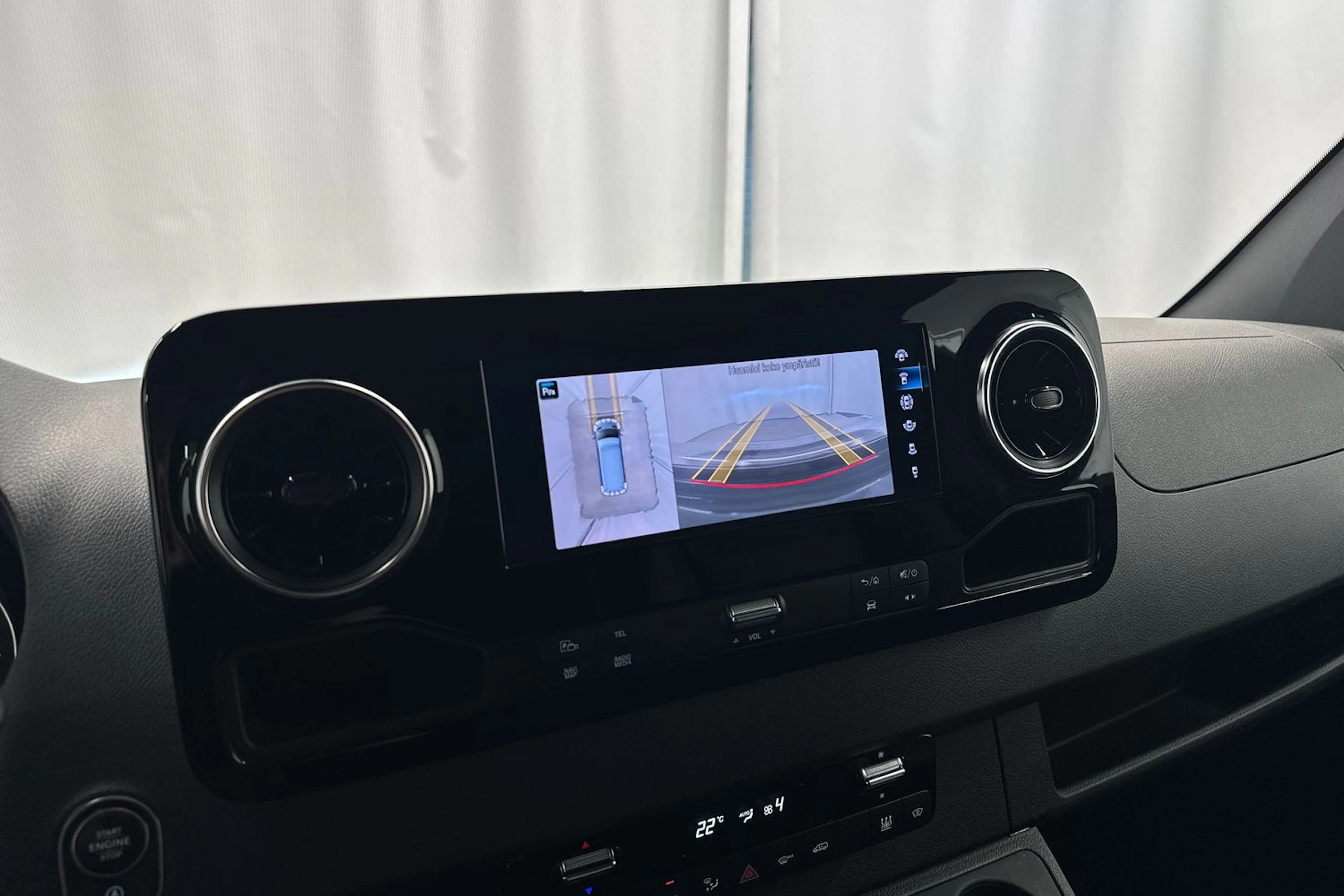 musta Mercedes-Benz Sprinter 2021 kuva 23.
