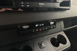 musta Mercedes-Benz Sprinter 2021 kuva 24.