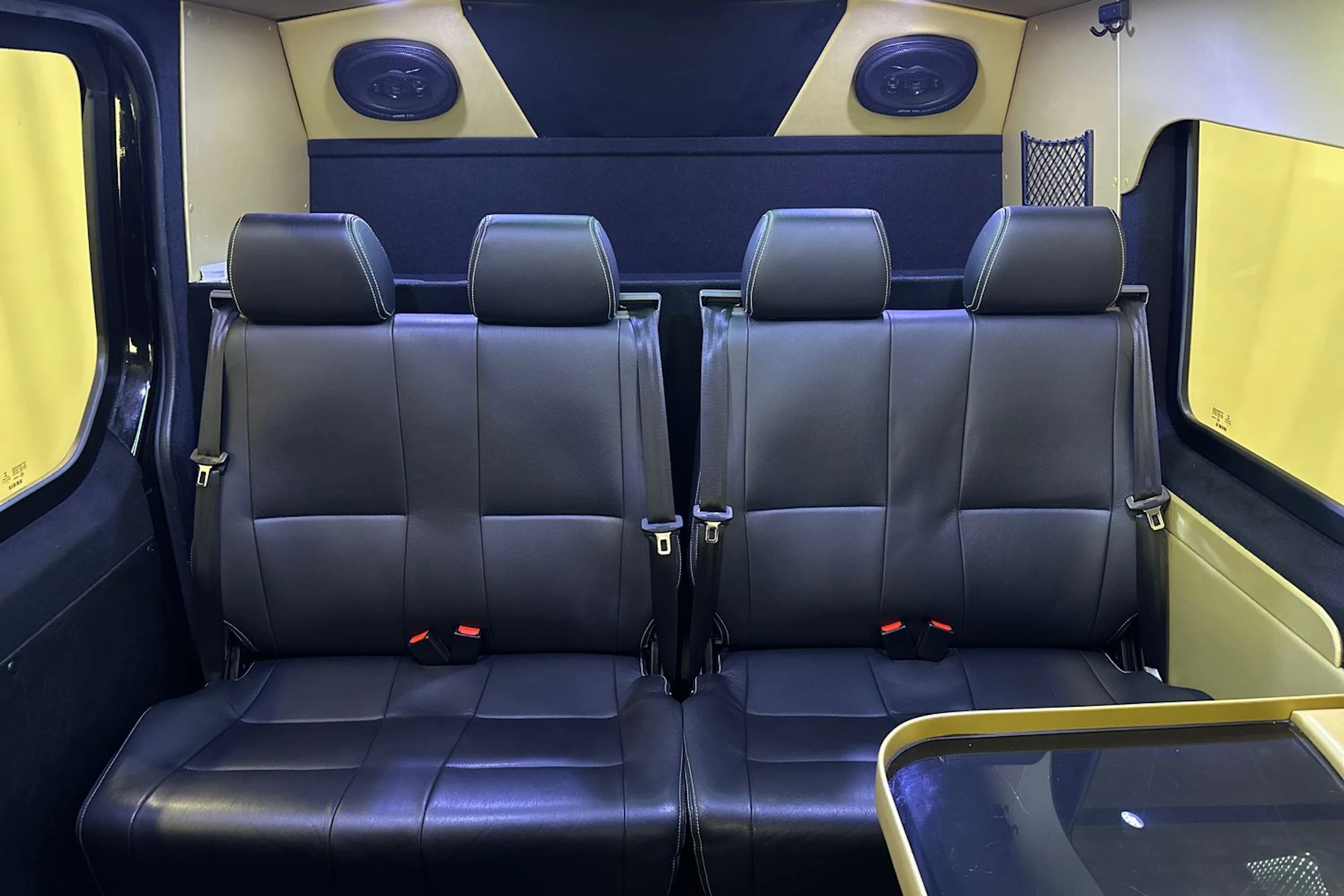 musta Mercedes-Benz Sprinter 2021 kuva 31.