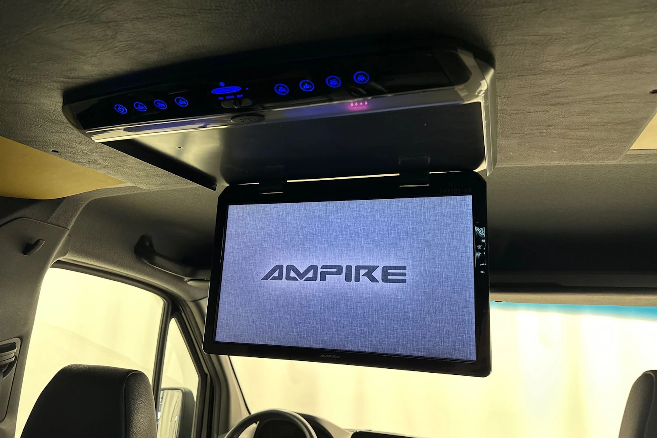 musta Mercedes-Benz Sprinter 2021 kuva 32.