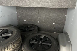 musta Mercedes-Benz Sprinter 2021 kuva 35.