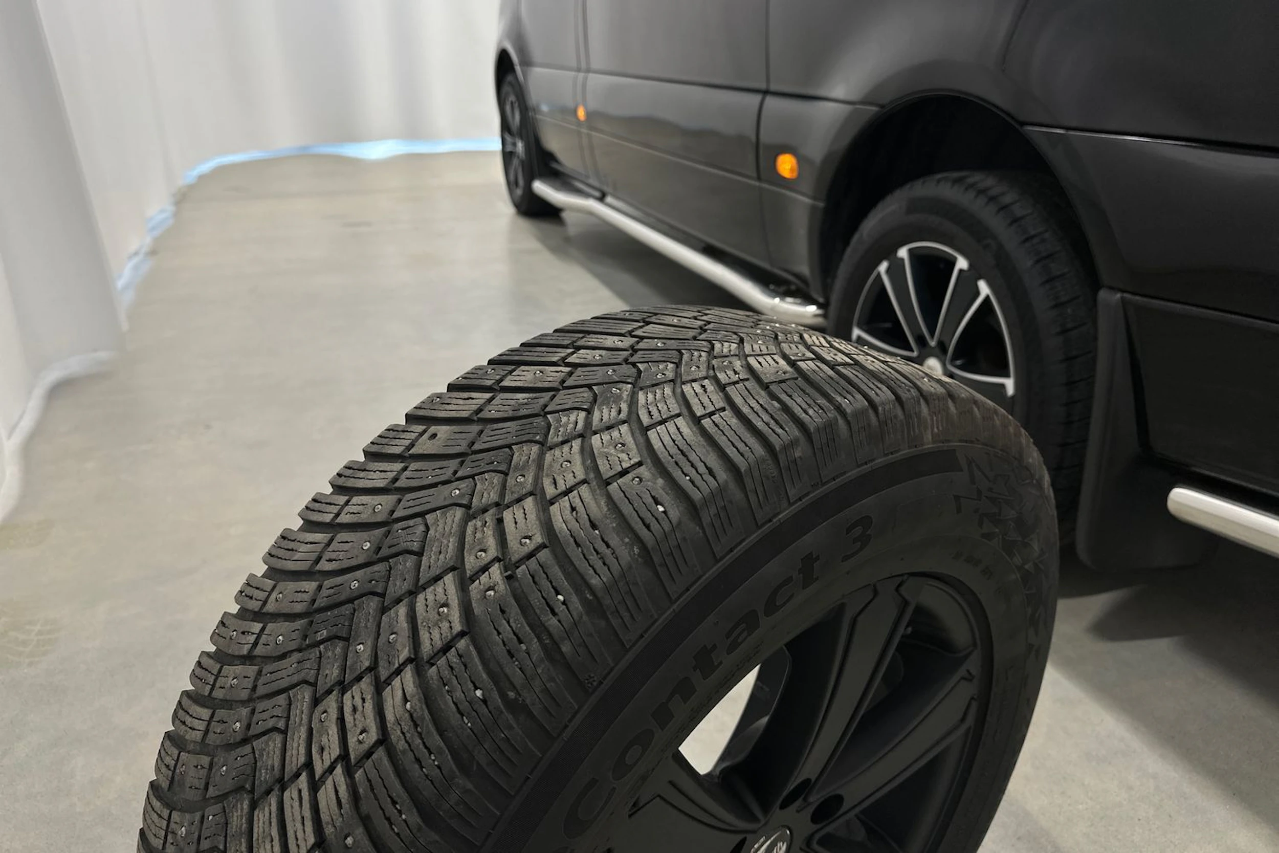 musta Mercedes-Benz Sprinter 2021 kuva 38.