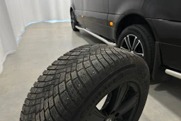 musta Mercedes-Benz Sprinter 2021 kuva 38.