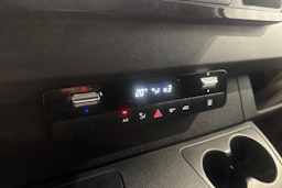 valkoinen Mercedes-Benz Sprinter 2021 kuva 10.