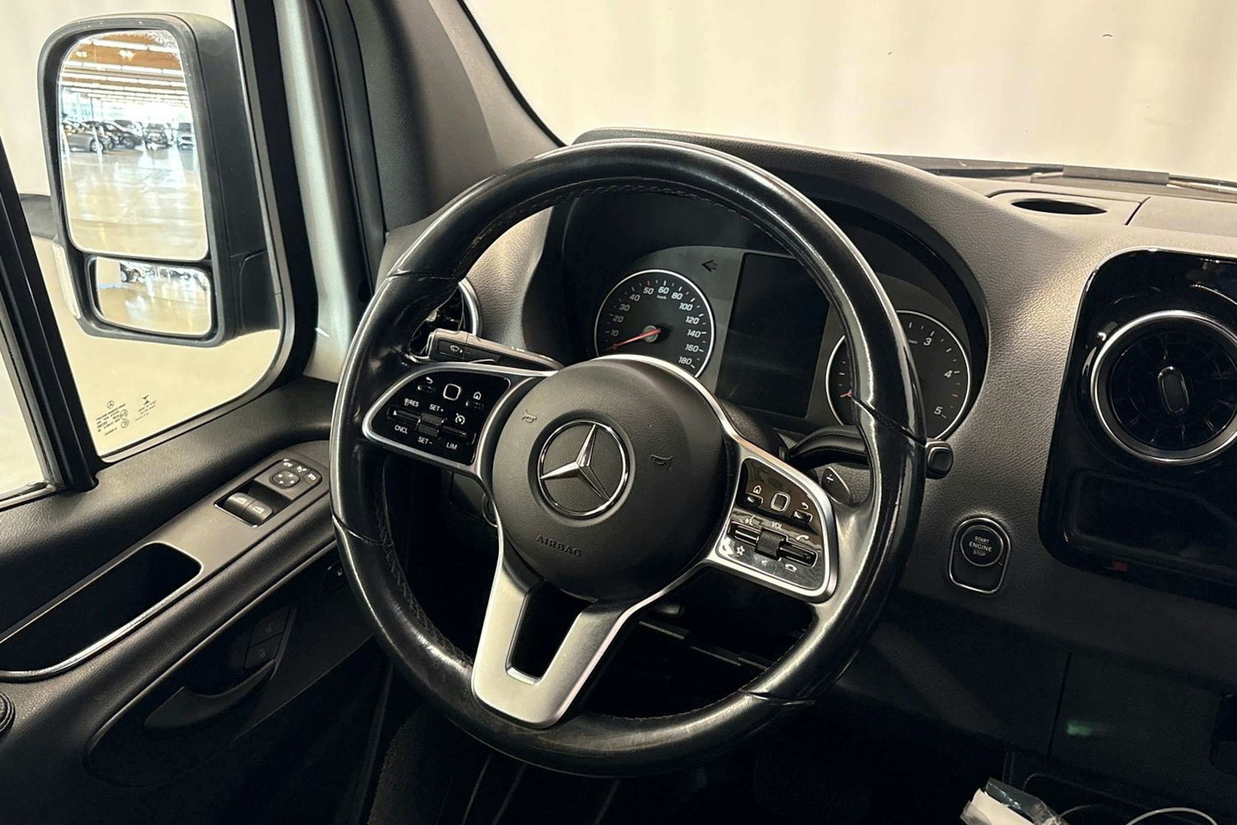 hopea Mercedes-Benz Sprinter 2022 kuva 13.