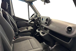 valkoinen Mercedes-Benz Sprinter 2022 kuva 9.