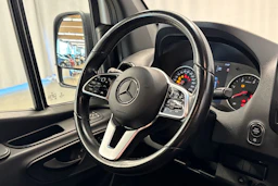 valkoinen Mercedes-Benz Sprinter 2022 kuva 13.