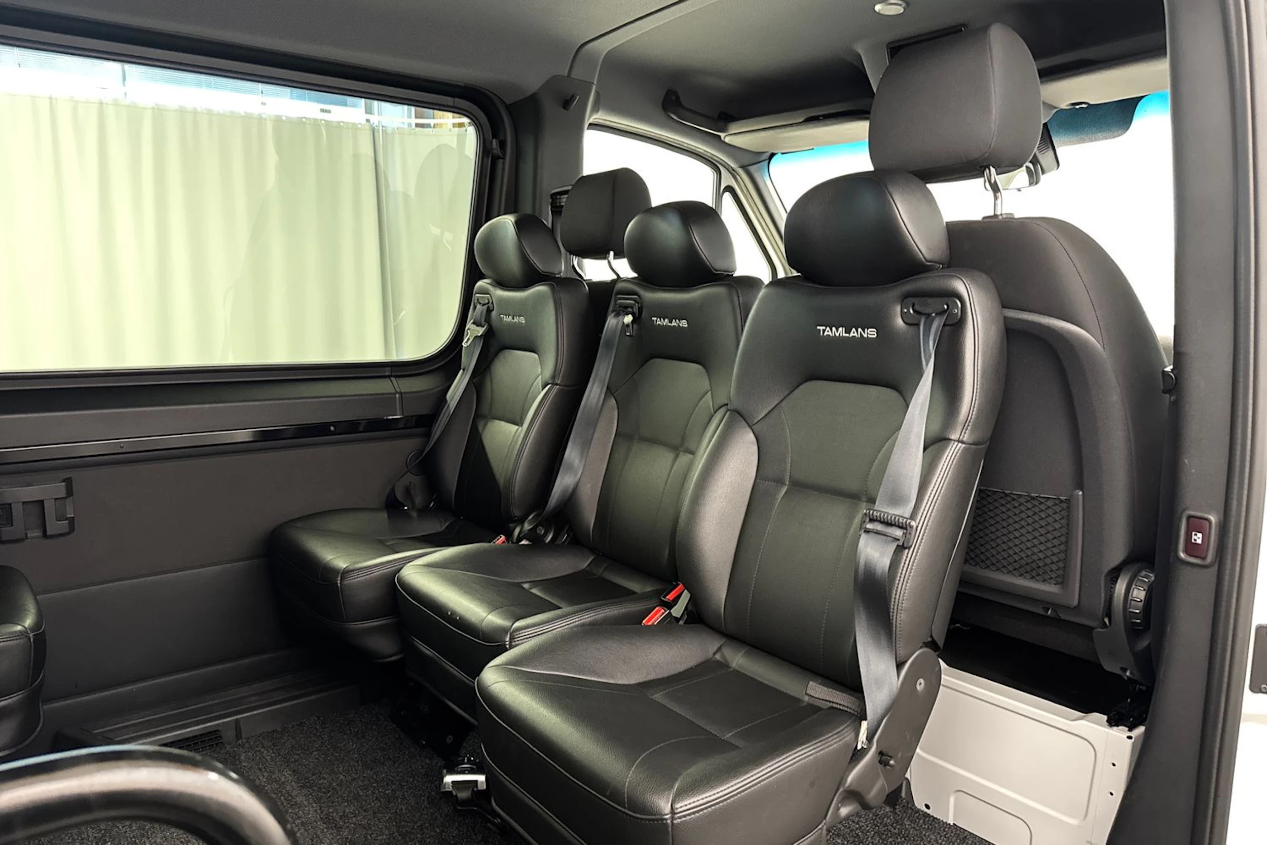 valkoinen Mercedes-Benz Sprinter 2022 kuva 26.