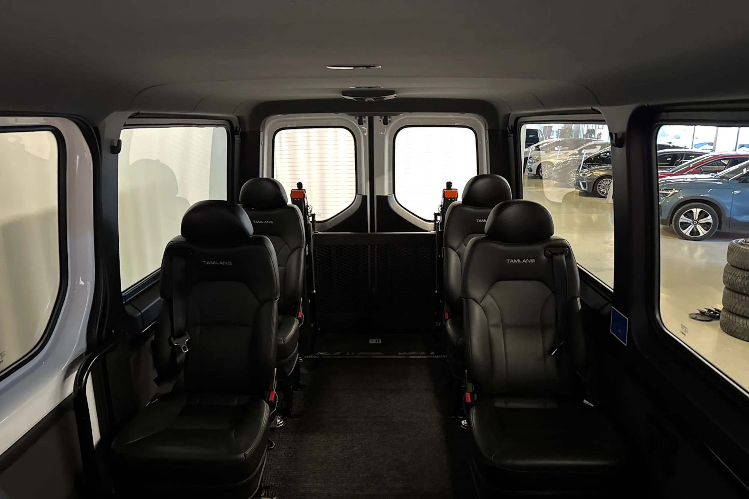 valkoinen Mercedes-Benz Sprinter 2022 kuva 27.