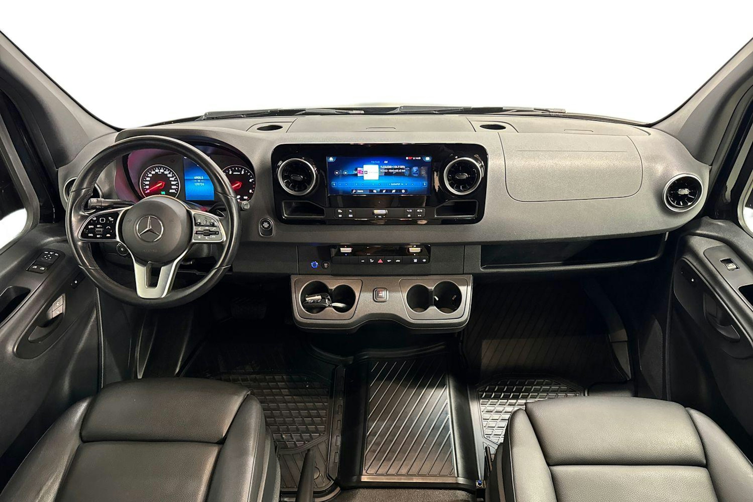 musta Mercedes-Benz Sprinter 2022 kuva 8.