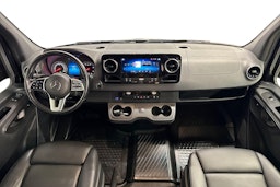 musta Mercedes-Benz Sprinter 2022 kuva 8.